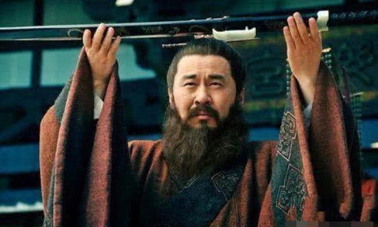 汉献帝|曹操想做这件事,众人都同意,唯有他誓死不从!