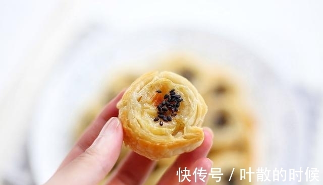 黑暗料理|分享香蕉隐藏吃法，外脆里糯，香香甜甜好滋味，简单几步就搞定