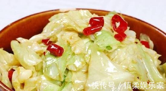 做了这么久的手撕包菜,你做的还是不好吃多加这一步包菜脆极了