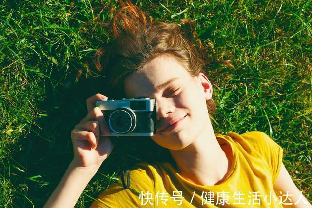 女性|女人出现4个反应,是要绝经了,绝经后有这个表现,抓紧就医