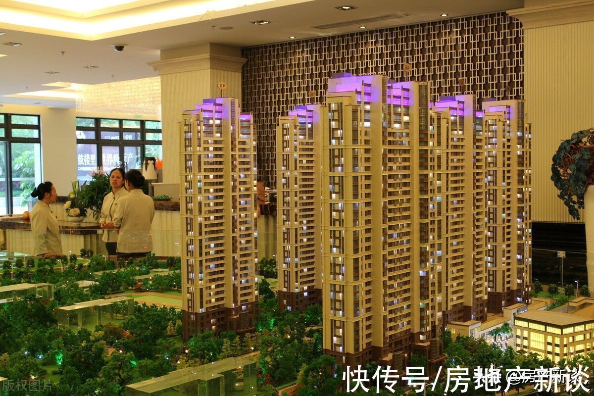 户型|同一栋楼,为何“中间户型”卖完了,两个边户却还剩很多呢?