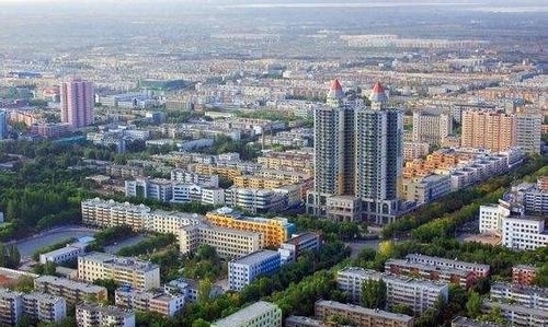 新疆一处养老城市,气候适宜,设施完善,是