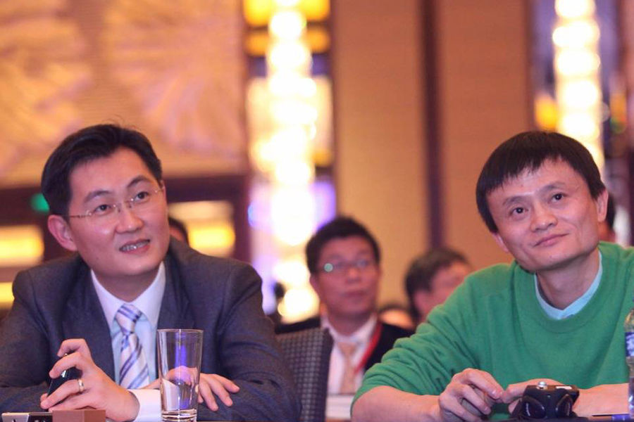 巨头|阿里巴巴和腾讯握手言欢,为什么一直斗法的两大巨头突然拥抱对方