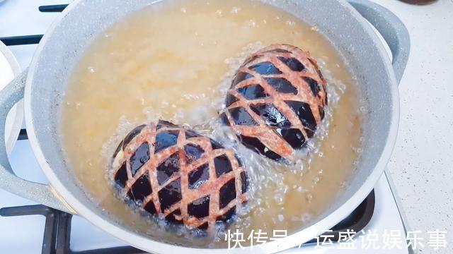 美味|在茄子上切出菠萝纹，塞上猪肉，30分钟后变美味，很解馋