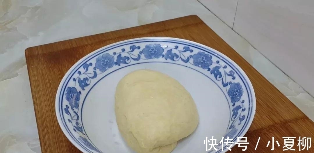 4勺红糖, 1斤面粉, 不用烤箱比面包油条都好吃, 30岁的我头一次吃