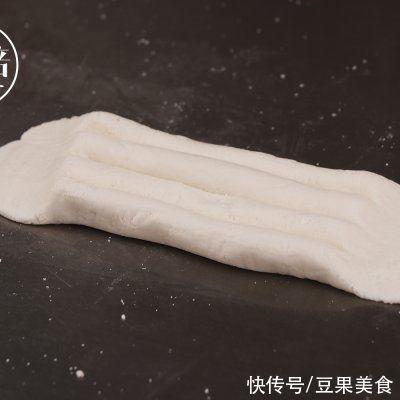 10g|老妈做的糯米白糖糕，怎么吃都不腻