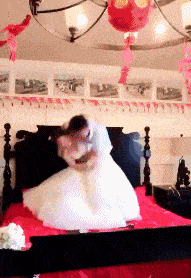 |搞笑GIF:对不起了兄弟,我不是故意的