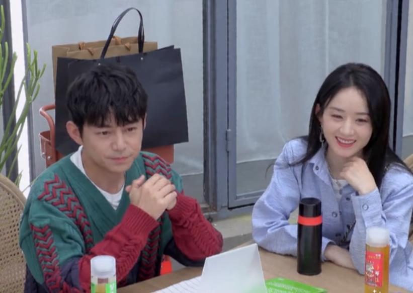 寫真|趙麗穎離婚后綜藝首秀胃口超好, 保溫杯不離手, 自曝如今不再下廚