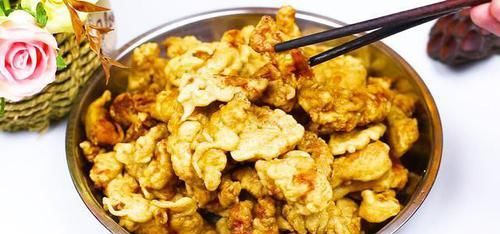  饭店大厨教你做小酥肉，口感酥脆有妙招，讲解详细，流程简单