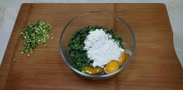 早餐新吃法,不发面不揉面,比包饺子好吃百倍,越吃越想吃太香了