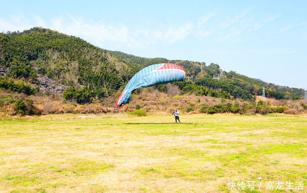 梅岭狮子峰，南昌第一山，怪石奇洞不输黄山，悬崖秋千、滑翔伞、玻璃漂流个个刺激