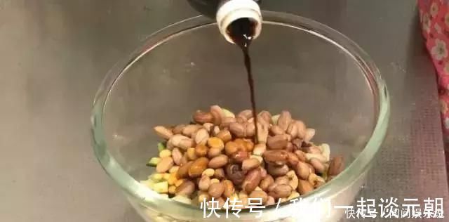 萝卜别再熟着吃了,和花生米一起这样做,比吃肉还香,做法很简单