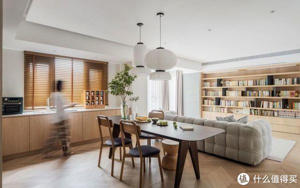 衣柜|成都夫妇155㎡的家,仅凭一个客厅就圈粉无数,不要电视墙太香了