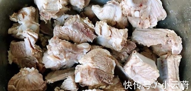 白萝卜|8毛钱1斤,每次我都是买10斤,每天吃几个,一个冬天不咳嗽!