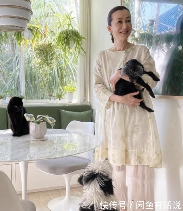 脚踝|5、60岁女人穿裙子记住“4不要”,尤其是第一种,再贵也显得廉价