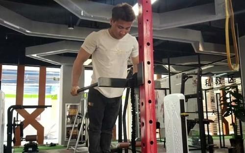 体脂|为啥有些人卧推重量很大,但是胸肌一般般?老师傅帮你分析分析