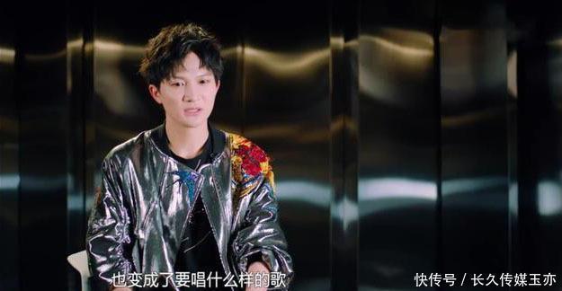 周深《歌手》再夺冠,成就别人,没想到更大程度的成全了自己