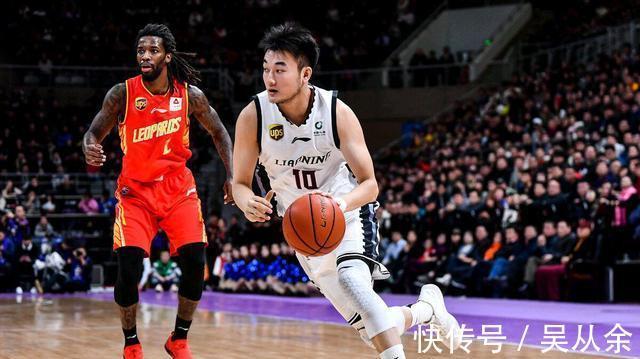 北京首钢|单节12分!辽宁神射疯狂输出,导演14-2打蒙首钢,杨鸣用人有进步
