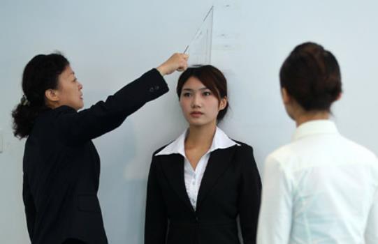 女生|“最佳女友”身高出炉,学长的答案过于真实,长不到难免遗憾