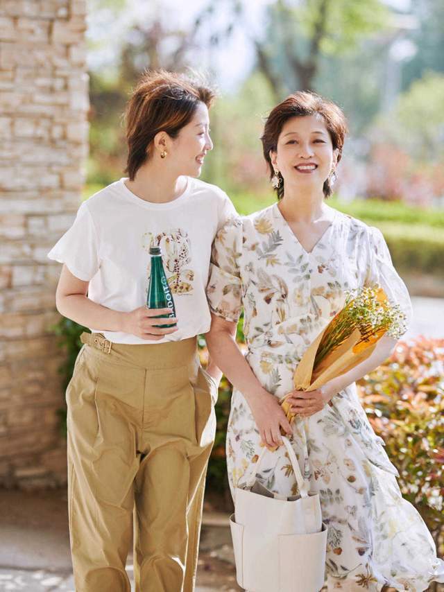 得体|40+的女人穿搭分享,如何打造气质感?提前品味又显得高级