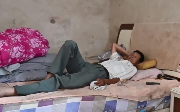 盱眙县|七旬老人不接电话，细心电工冲到家里救了一命！