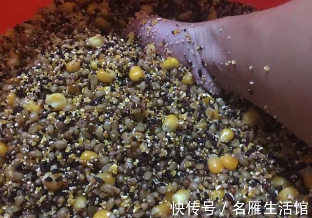 野钓|立秋过后如何钓大鱼?打重窝前要三思,否则窝料全喂了鱼