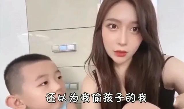 外甥女|有种尴尬叫做“辈分差”,外甥女去幼儿园接舅舅,却被当作孩子妈