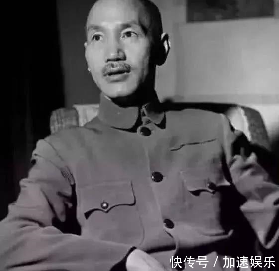 置信|五五年授衔，蒋介石不可置信的摇头道：他竟不是元帅！你猜他是谁？