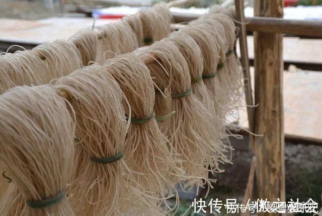 才知道，红薯粉条也有假的，牢记8字选购口诀，轻松识别问题粉条