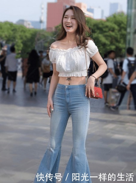 贵妇|为了彰显贵妇的气质，把“小船”当鞋穿，美女够自信的