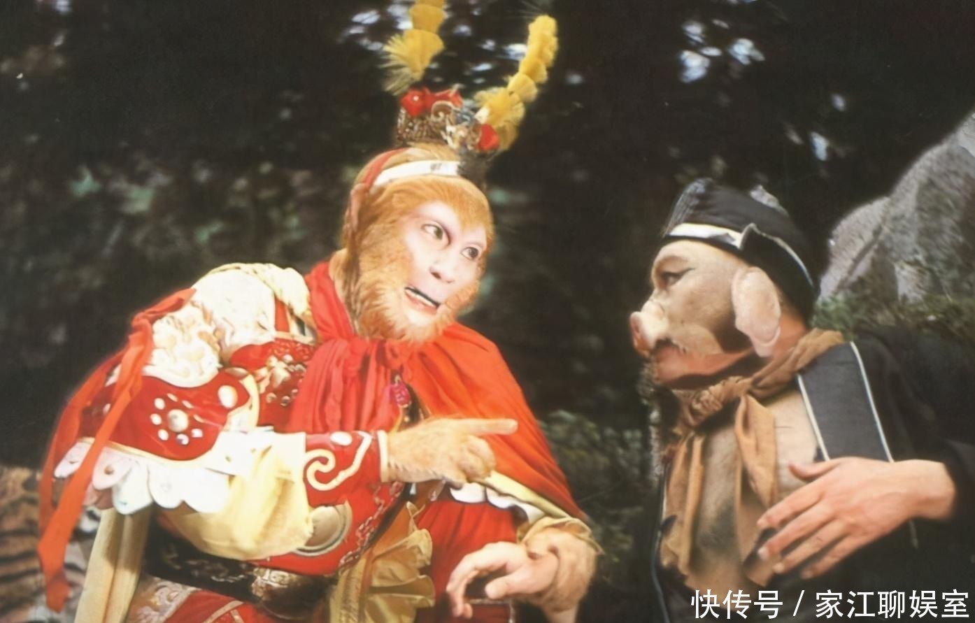 猪八戒|上联:“八戒洗澡,猪下水”,下联要与西游记相关,网友:太难了