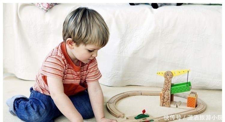 举动|孩子的这几种举动说明他们很聪明,并不是怪癖,家长要注意