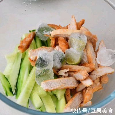 泰式甜辣酱|#夏日开胃餐#泰式甜辣鸡胸肉沙拉