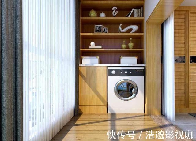 阳台上|卫生间里可别放洗衣机,危险还占地,如今都流行放这里