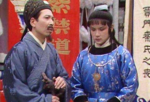 偕鸾|红楼梦里最可怜的小妾,不是周姨娘更不是赵姨娘,而是这2人