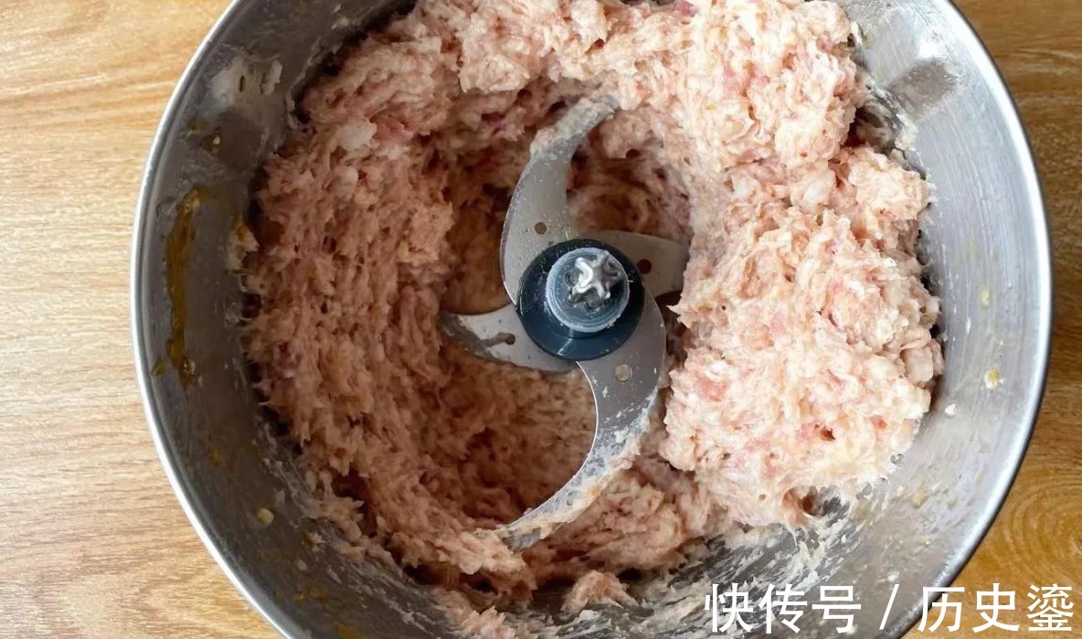炸茄盒,面糊不能用水调,教你饭店秘制做法,外酥里嫩一咬掉渣