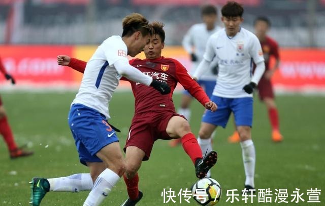 足校|羨慕嗎青訓(xùn)球員包攬5球助泰山大勝 中超變魯能足校閱兵式