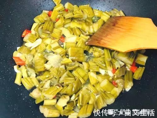 嗖嗖|它是“天然护眼菜”,视力清晰了,清肠又瘦身,体重嗖嗖减下来
