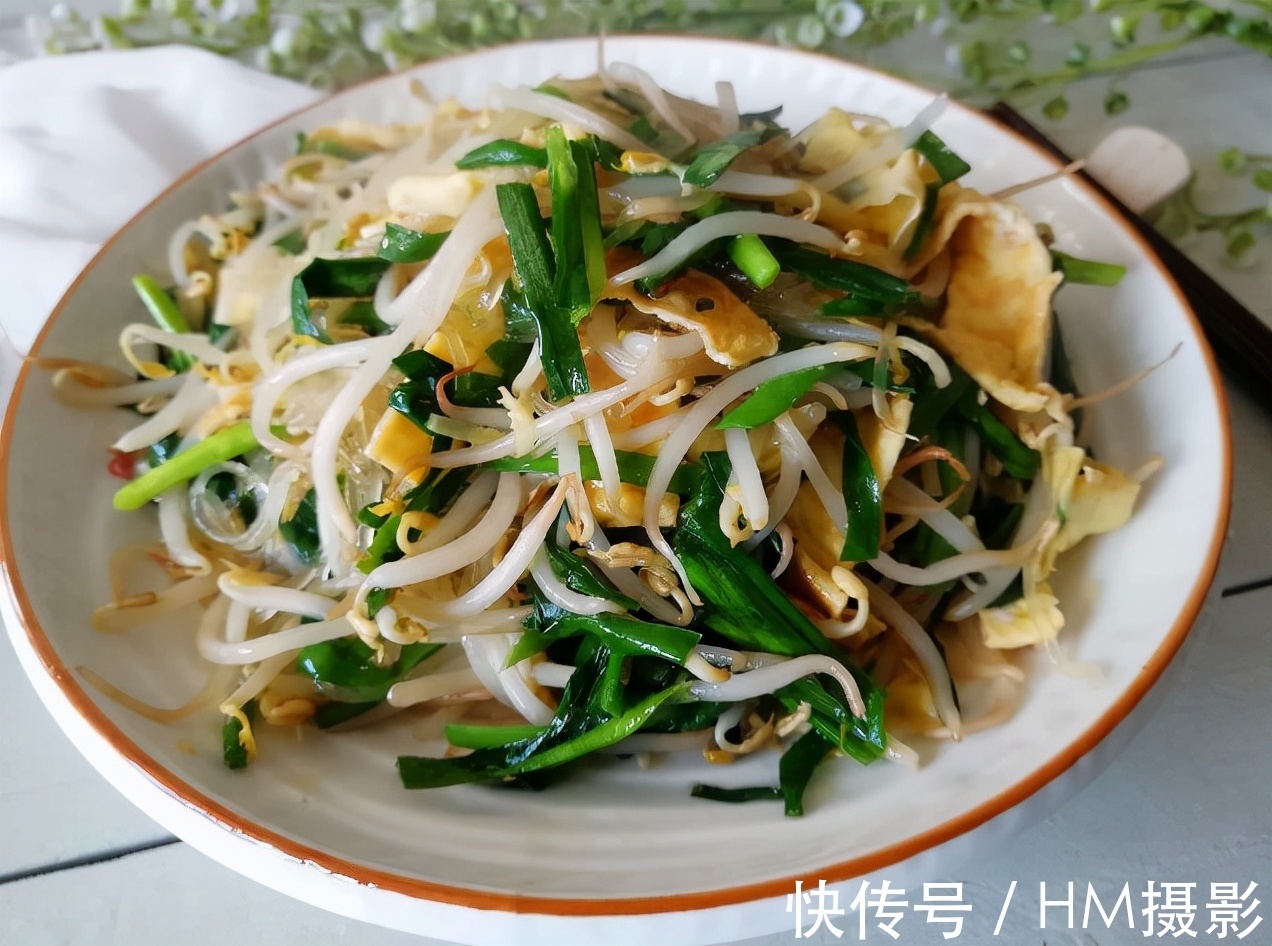 这4菜1汤已备好,荤素搭配做法简单,待客倍有面子