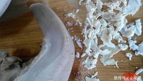猪身上一个部位,无筋无骨不塞牙,比排骨受欢迎,上桌立马被抢光