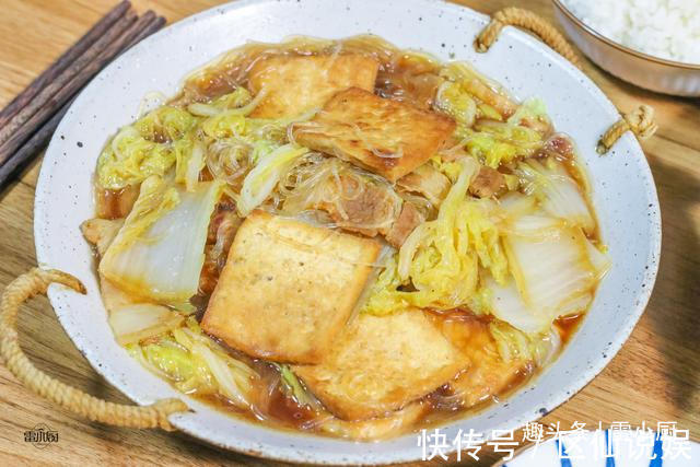 雷小厨|一线城市母女俩的晚餐,两个菜成本50块钱,不精致,也不浪费