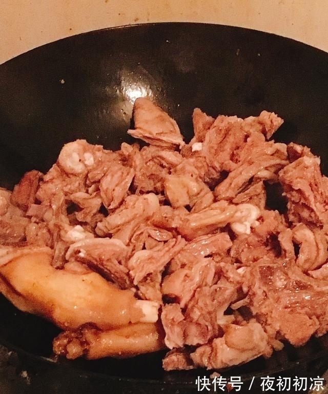 胡萝卜|冬天吃此道菜，专治手脚冰凉，多吃一些也不胖！