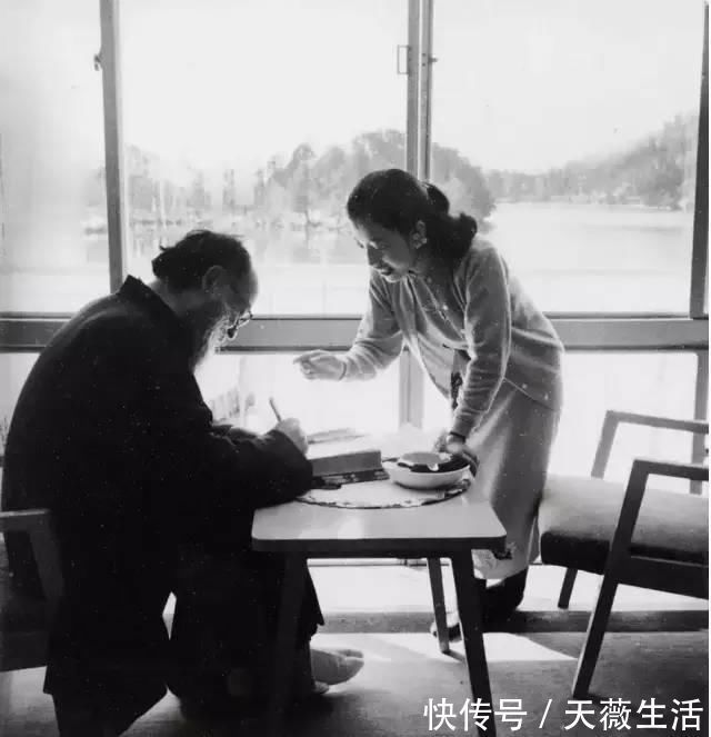 信札$张大千54岁还在泡妞,一周一封国际情书都是用毛笔写的