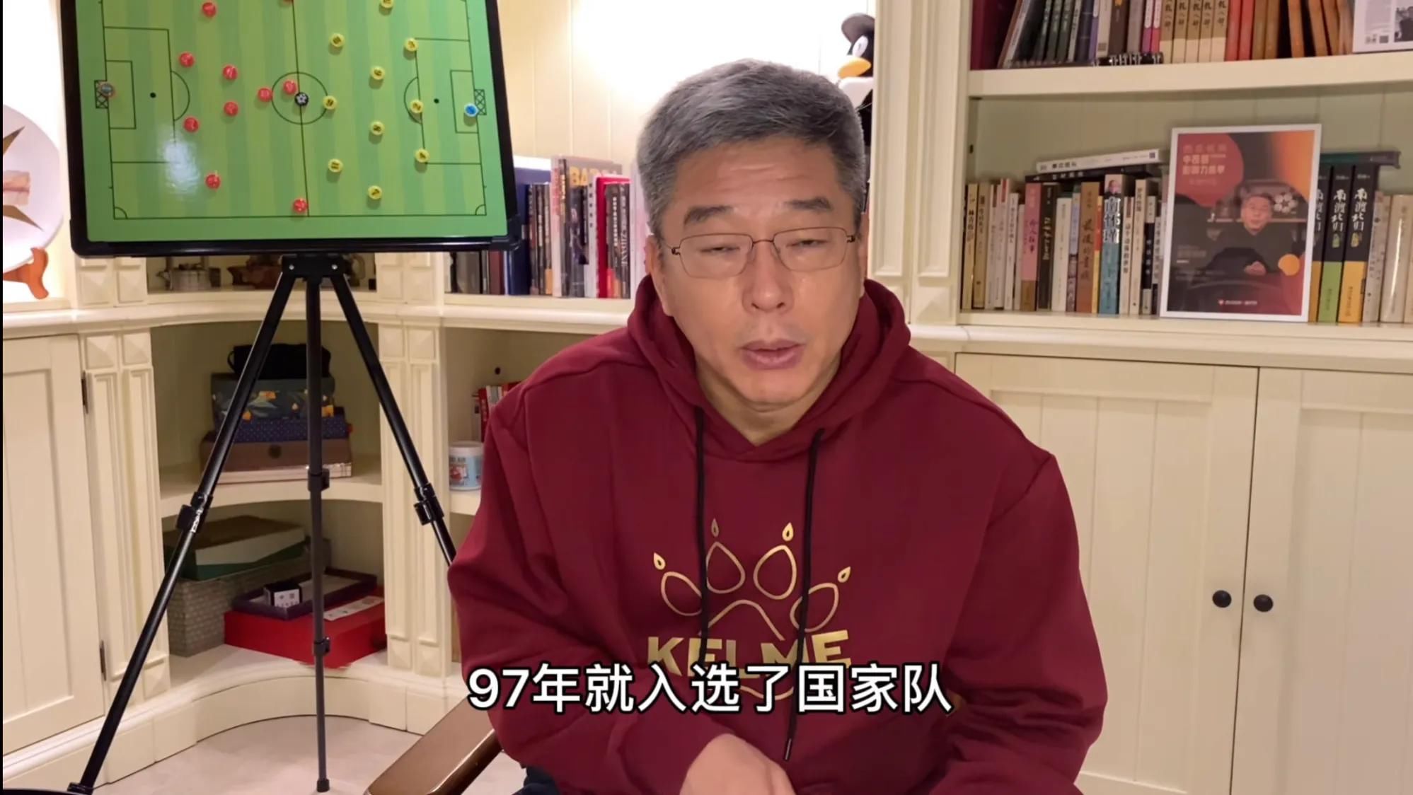 国足|黄健翔怒斥李铁，但刘建宏强挺李铁：他人品好、人缘好、懂外语