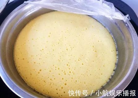 成功率|别再用电饭煲做蛋糕了，试试不锈钢盆蒸蛋糕，不分蛋，成功率更高