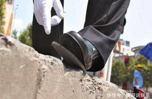 牙膏|鞋子开胶不要扔,牙膏加它涂鞋子上,比502还好,鞋子不开胶