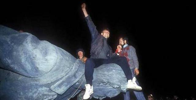 苏联|苏联到底为何解体苏共总结了三点，字字珠玑