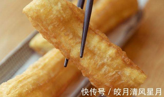 小苏打|居家自制健康小油条,早上起来吃一根,方便还美味,赶快学起来吧!