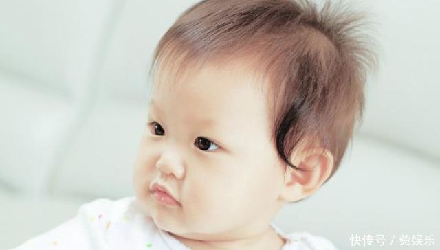 宝宝|4个异常提醒你,宝宝已经严重积食了,父母要注意别再乱喂了