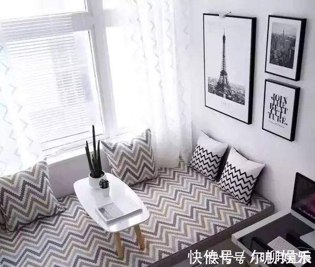 定制|你家飘窗用来堆杂物太浪费了,看看别人家是怎么装修的